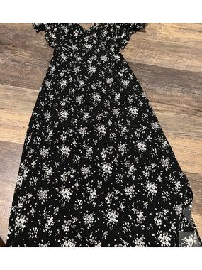 Black Floral Ruffle-Trim Dress